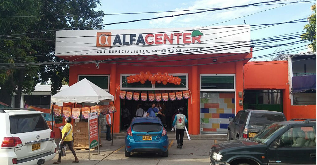 Alfa Center está ubicado en la Avenida del Libertador (frente a la Cámara de Comercio), punto estratégico por su dinámica comercial.