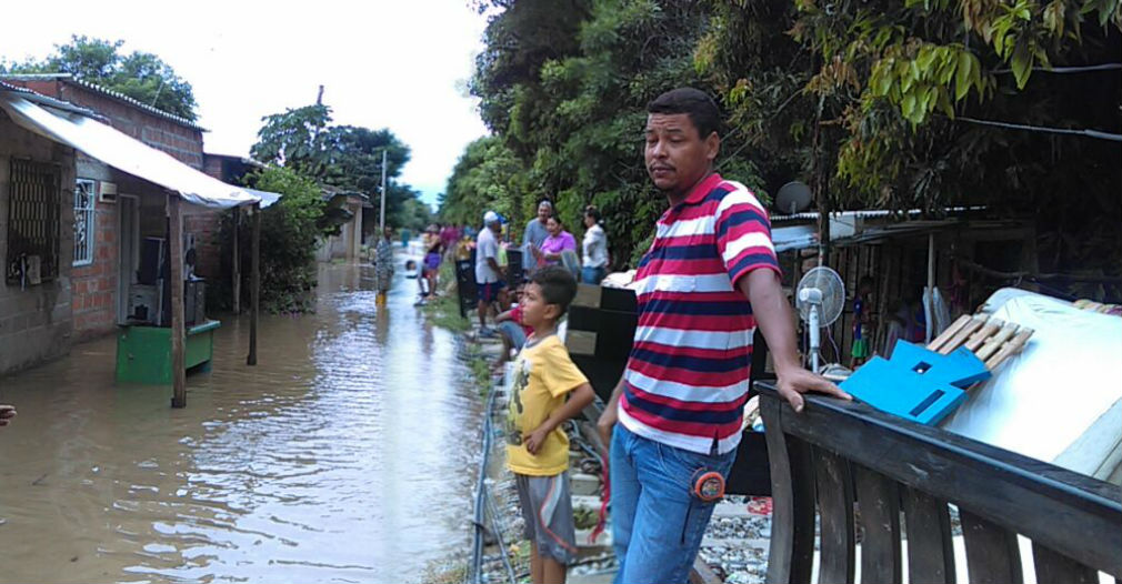60 familias se vieron afectadas en el sector de Gaira por la creciente del río.