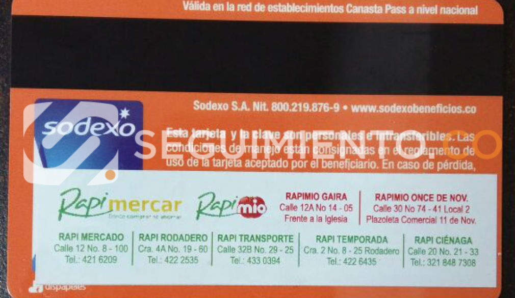 Las tarjetas de Sodexo Pass las entregan contramarcadas con el supermercado que promueve Cajamag de manera irregular.