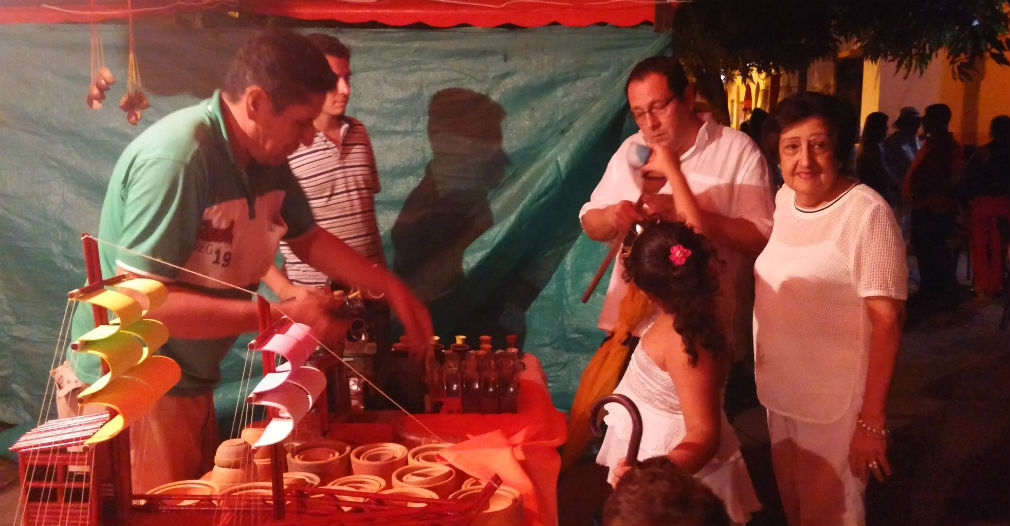 Los banqueños también aprovecharon para hacer compras en la Feria Artesanal Regional, instalada durante el Festival de la Cumbia.