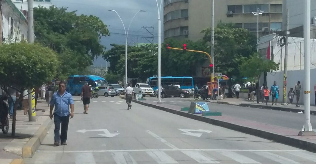 Panorámica del caos vial desde el cruce más importante de la ciudad: la Avenida Santa Rita con carrera 5.