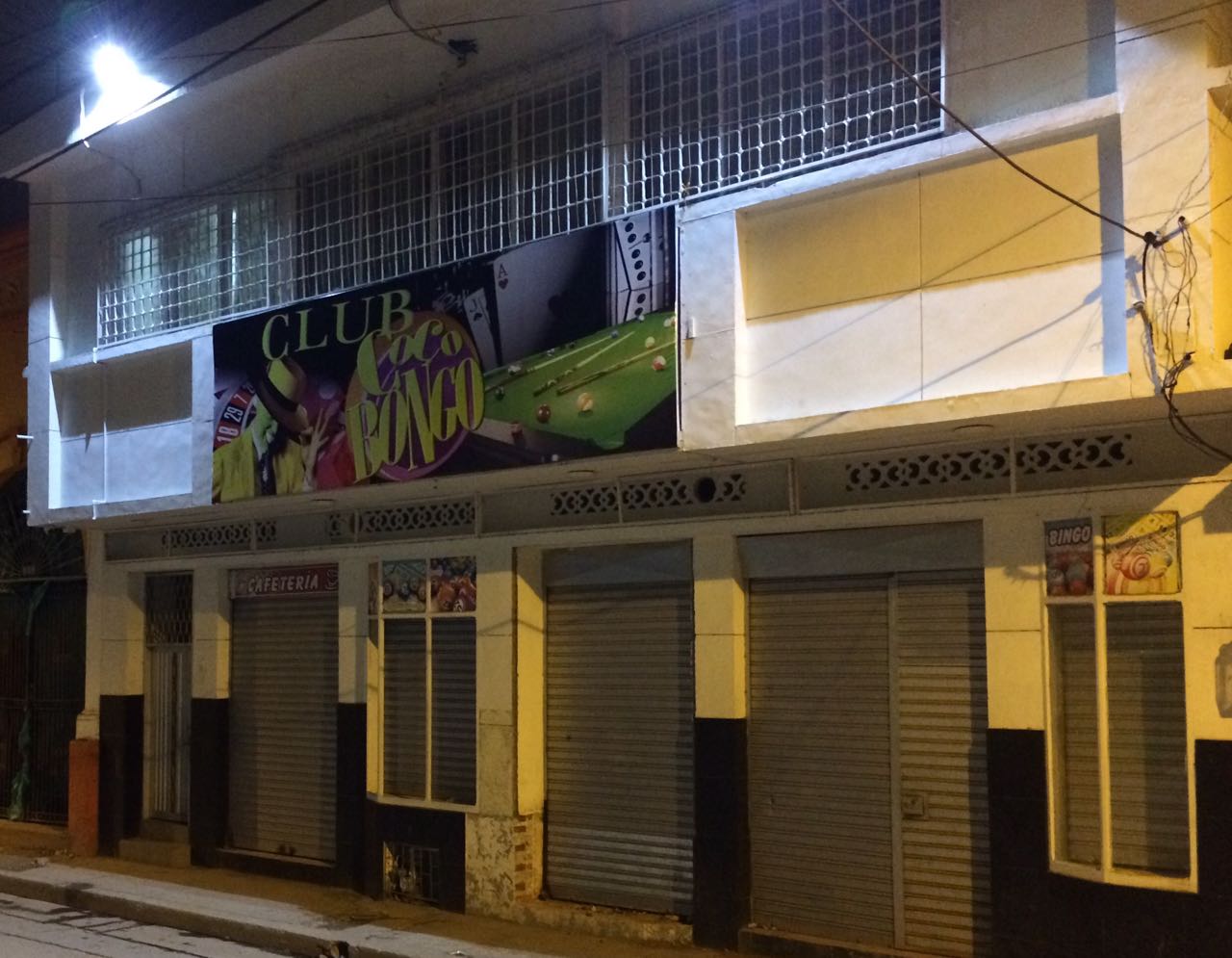 Esta es la fachada del Club Coco Bongo que de acuerdo a la denuncia funciona como 'amanecedero'.