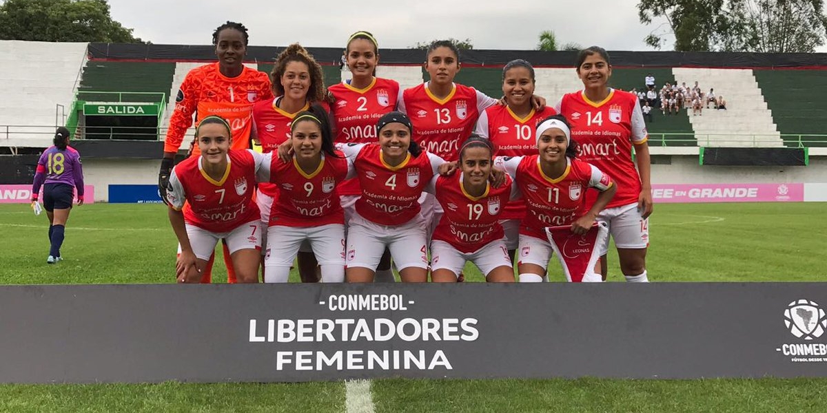 Twitter: @FEMLibertadores Santa Fe, en su debut en la Libertadores Femenina