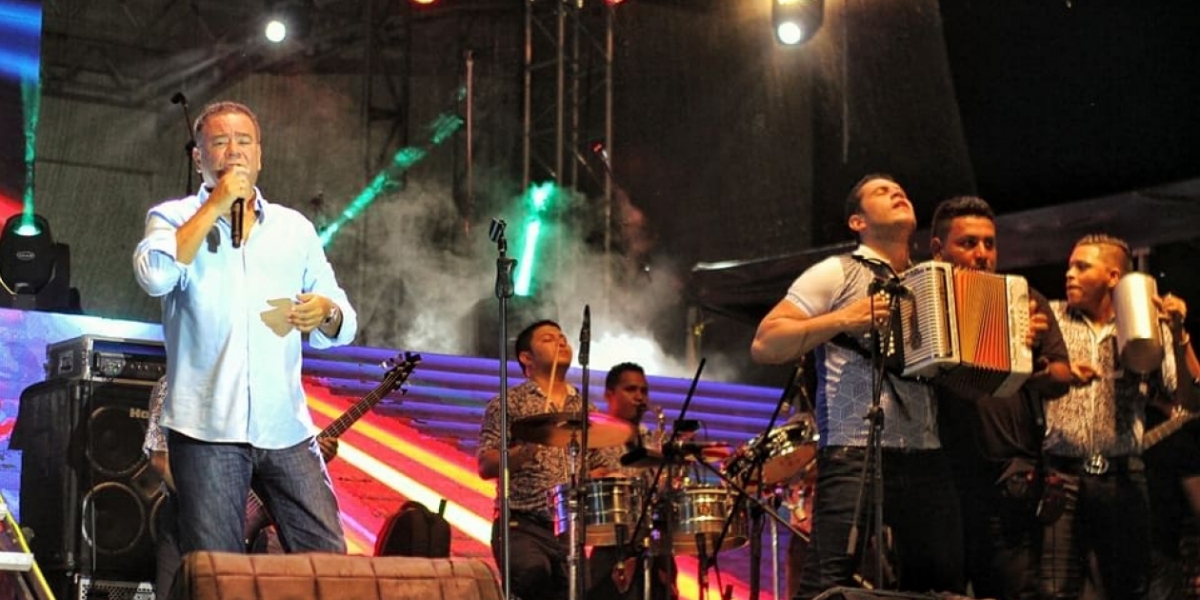 Los músicos de Iván Villazón fueron asaltados cuando viajaban en la vía Aguachica- Ocaña.