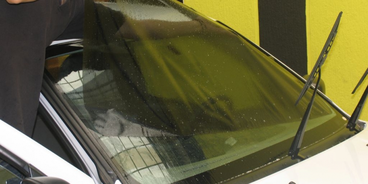 Archivo Policías de tránsito no pueden imponer comparendos por vidrios polarizados a menos que midan la infracción con dispositivos técnicos.
