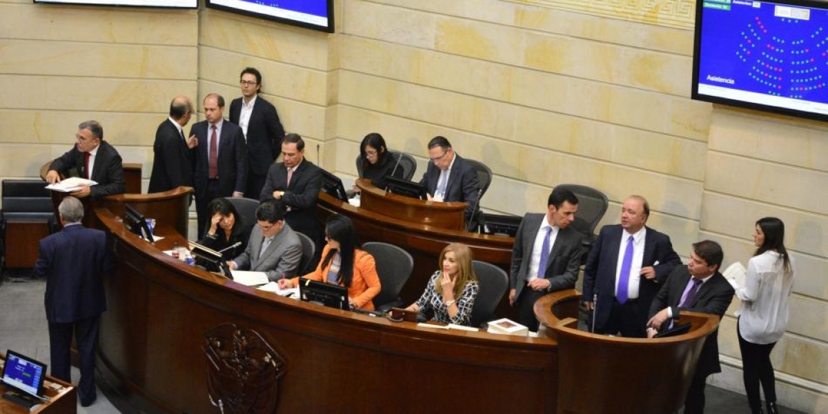 Jhonny Hoyos a creación de las 16 circunscripciones quedó en veremos luego de que se presentara una polémica jurídica entre el Senado y el Gobierno.