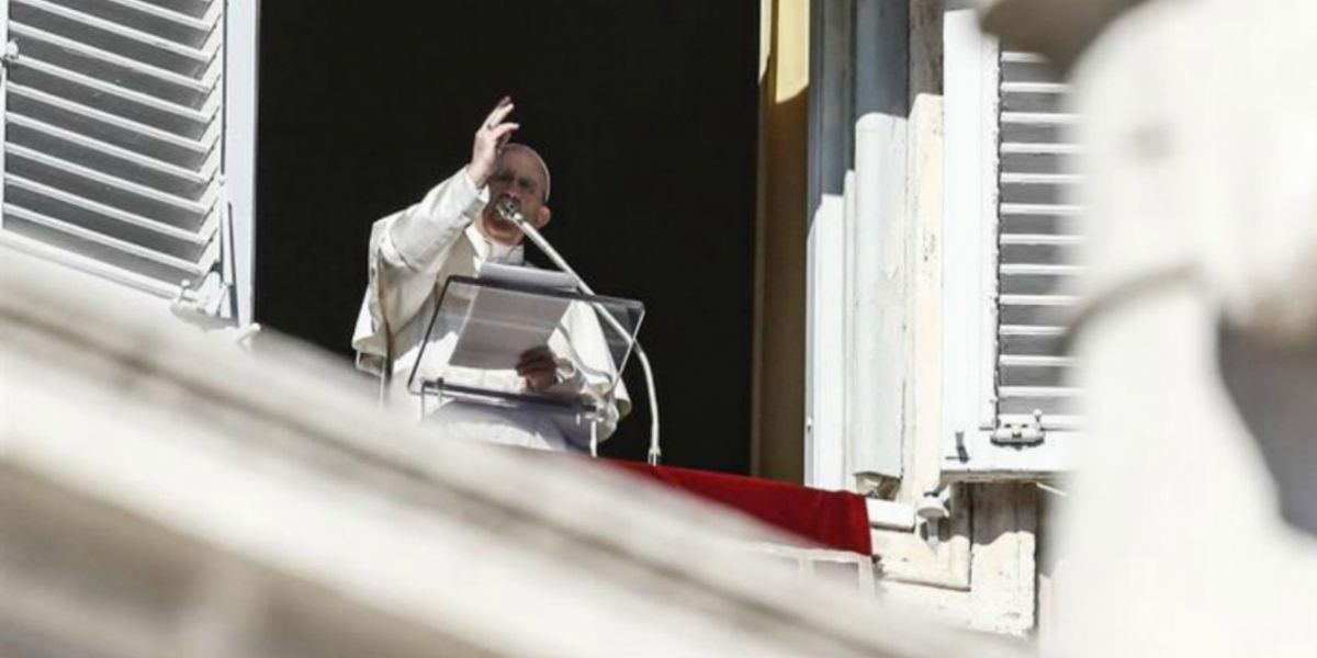 El Papa Francisco pidió hoy la liberación de rehenes en el mundo.