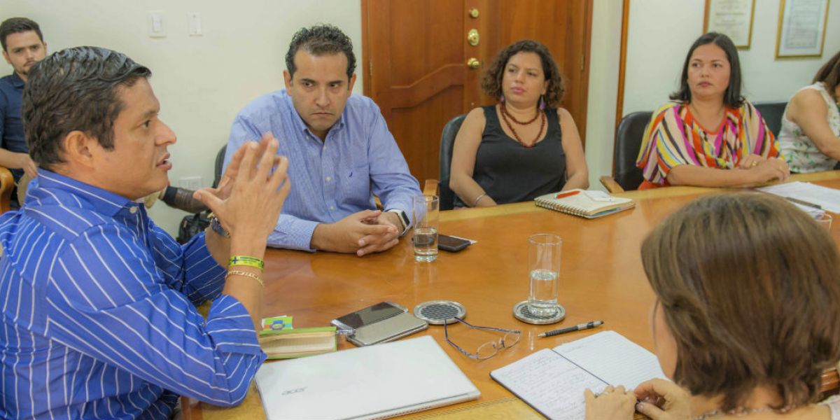El encuentro fue liderado por el rector de la Universidad del Magdalena, Pablo Vera Salazar.