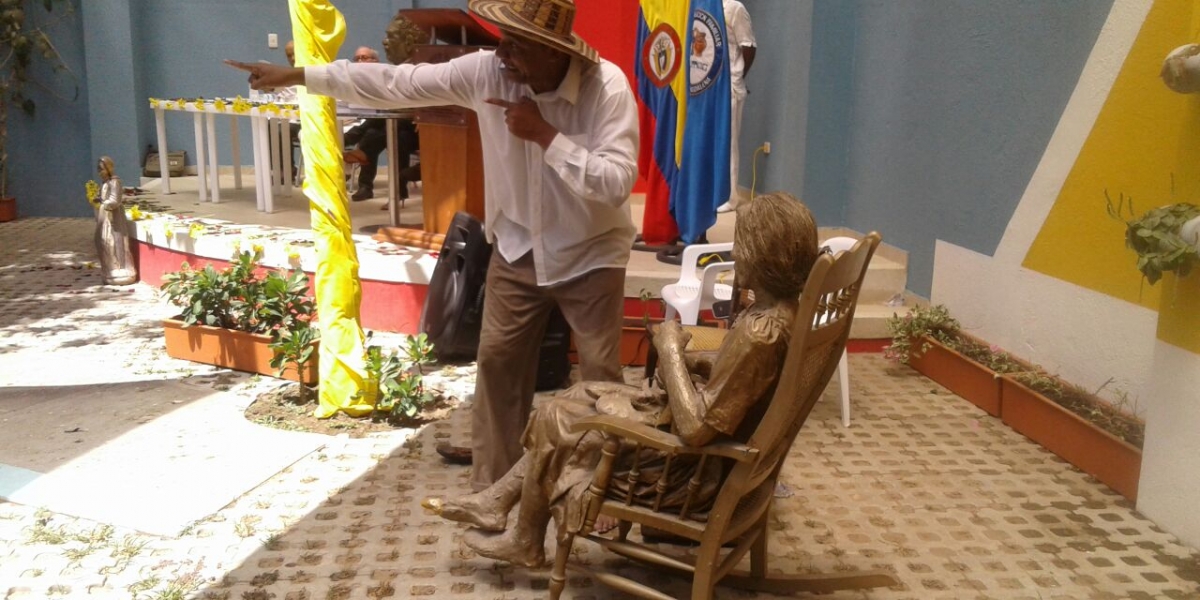 Puesta en escena el Sketch teatral macondiano del grupo “La Nana” del municipio de Fundación.