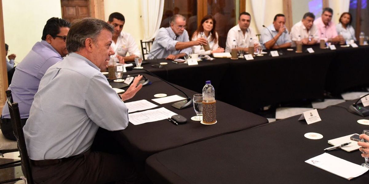 El presidente Juan Manuel Santos durante la reunión con los gobernadores de la región Caribe.