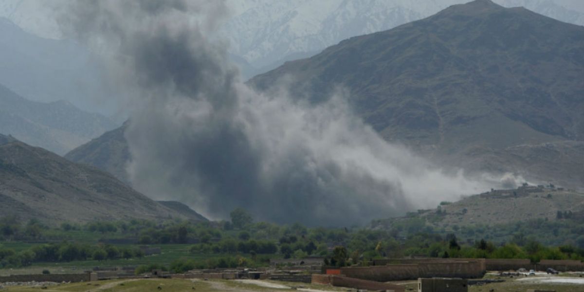 El Tiempo Las primeras imágenes del bombardeo.
