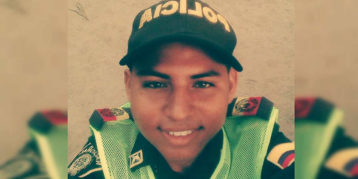 Suministrada Ramón Bovea, auxiliar de la policía atacado a bala.