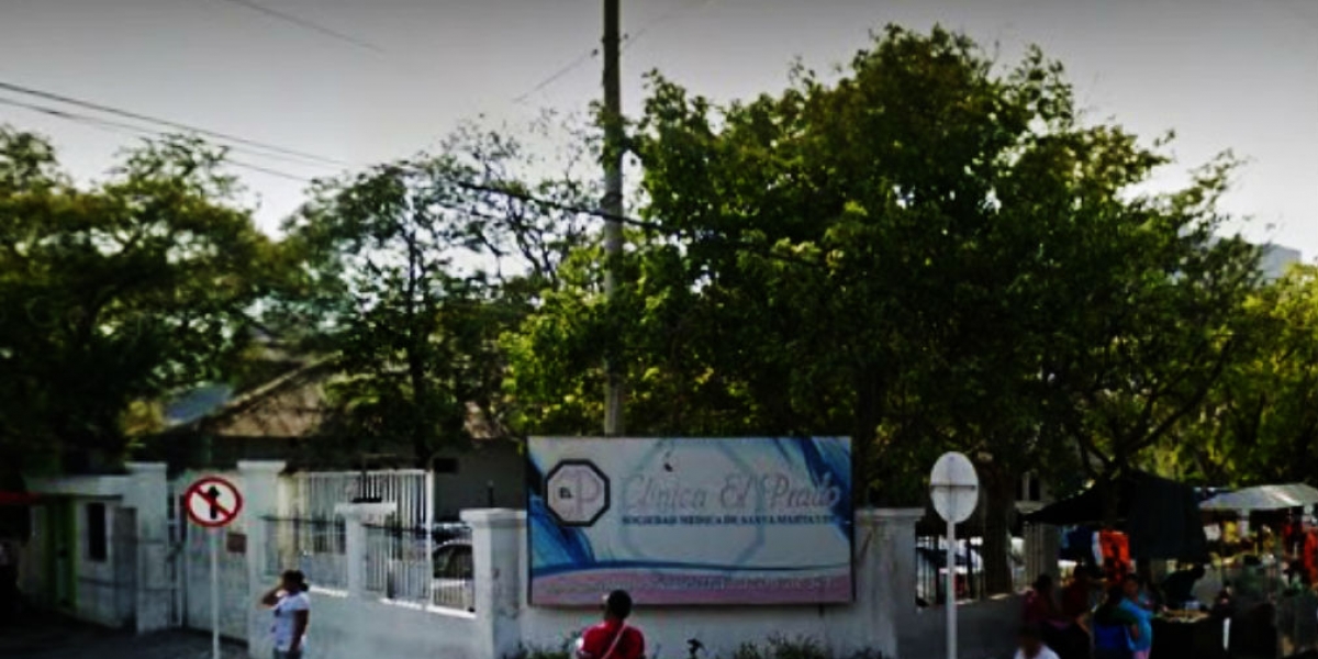 Google Maps. Fachada de la Clínica El Prado en Santa Marta