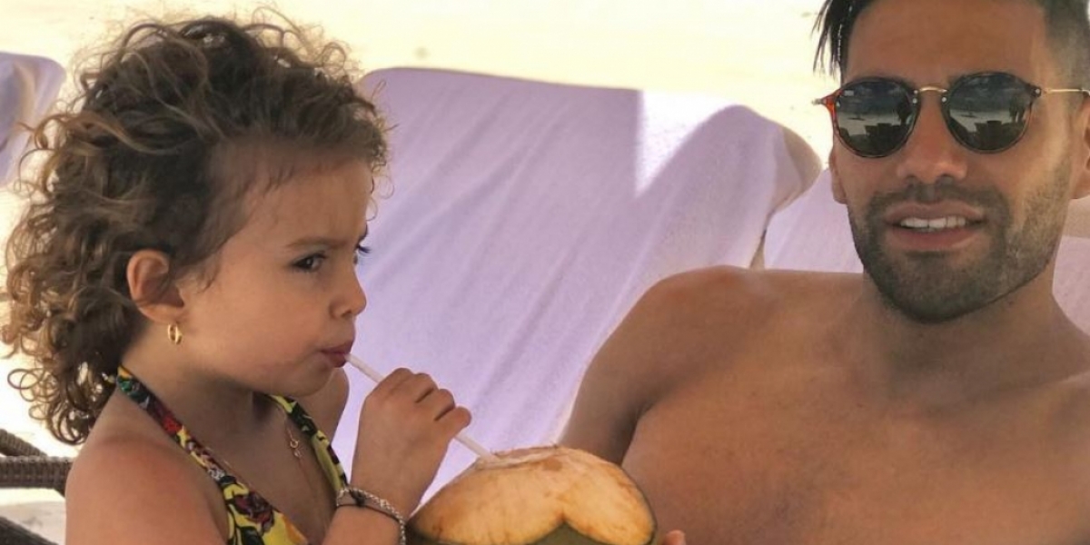 Foto: Instagram loreleitaron. El futbolista Falcao García junto a su hija mayor, Dominique.