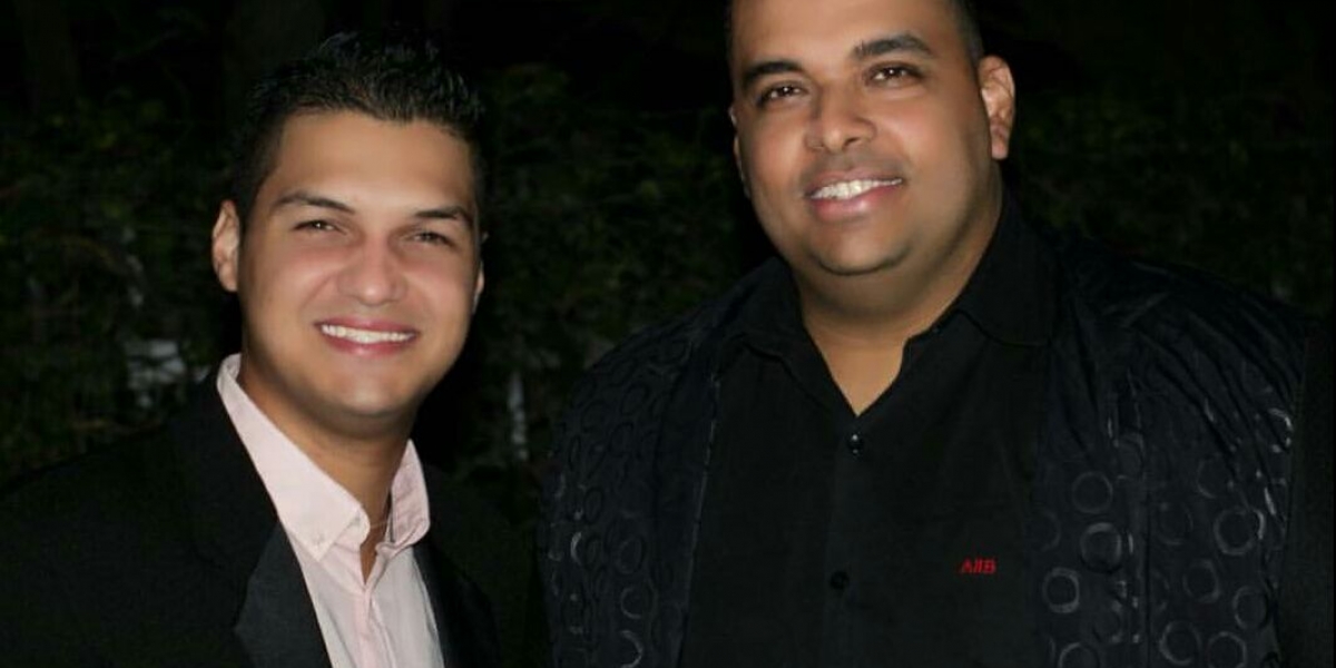 Prensa Elder Dayán y Rolando Ochoa. Cada show de Elder y Rolando se convierte en un desborde de energía, melodías y sentimiento.