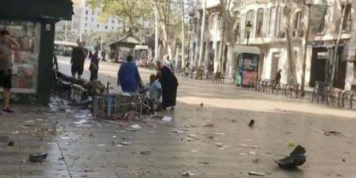 REUTERS Las Ramblas, instantes después del atentado.
