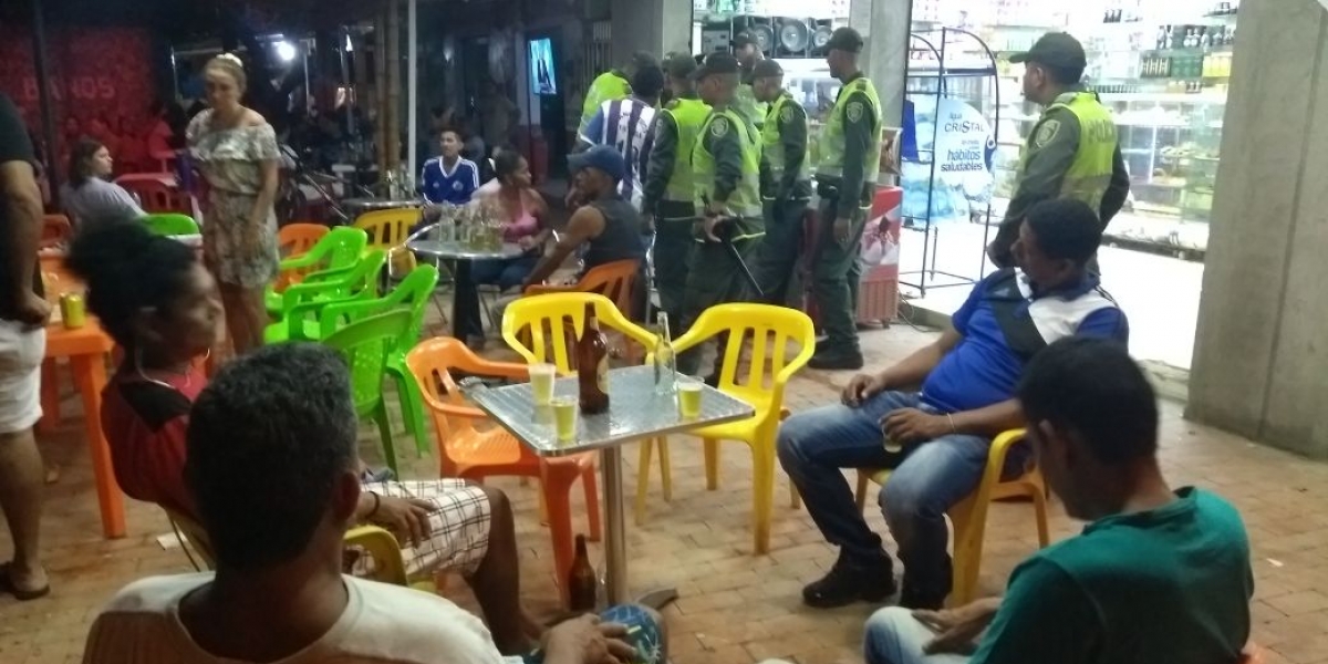 Policía Santa Marta Durante el fin de semana de Amor y Amistad, la Policía empleó 1.500 uniformados para cuidar la ciudad.