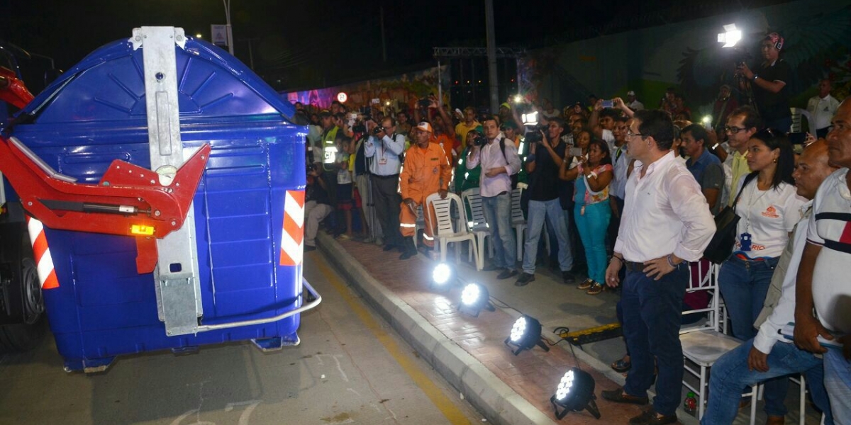 Durante el evento fue realizada una muestra de cómo funcionan los contenedores.