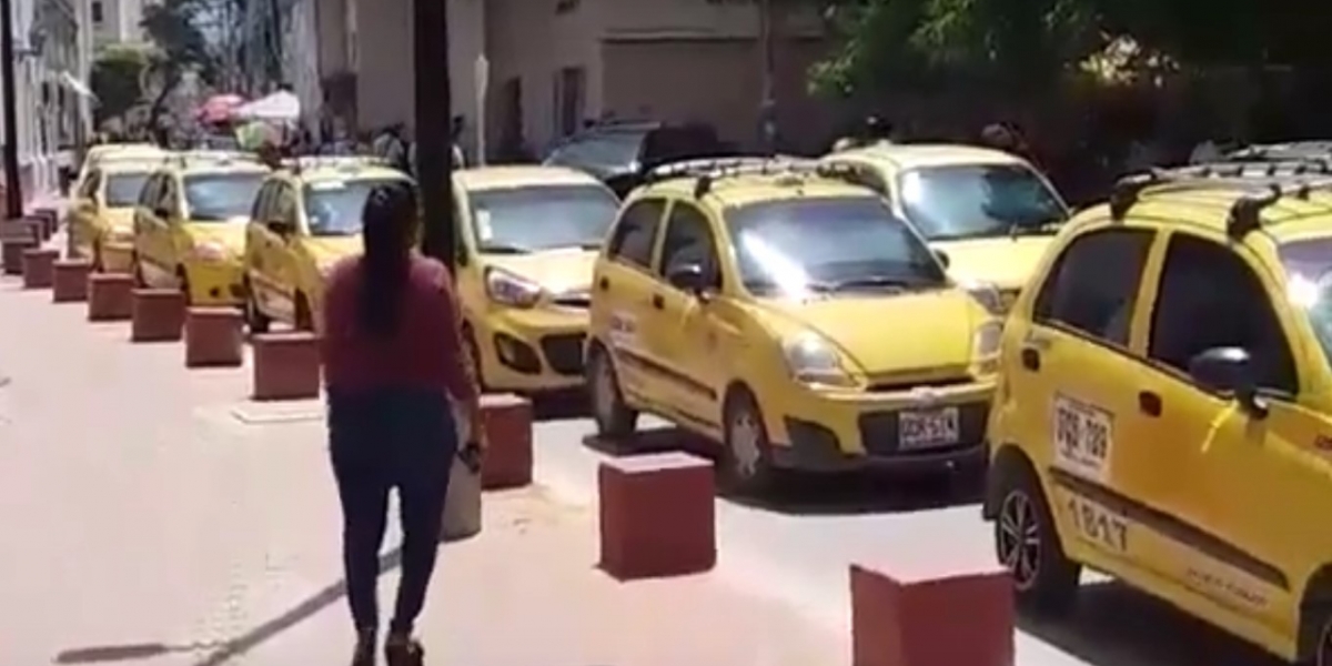 Captura de video. Los taxistas aseguran que si no reciben soluciones se irán a paro.