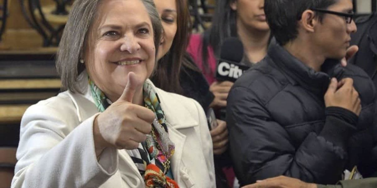 AFP Clara López.
