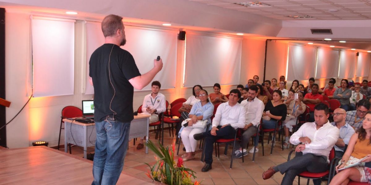 Unimagdalena. Fric Martínez habló acerca de 20 pasos que él aconseja seguir para que “la gente se dedique a hacer lo que le gusta”.
