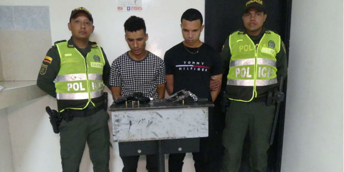 Policía Metropolitana de Santa Marta Eduar Alberto Villar Guzman y Yesid Alcides Jiménez Gómez.