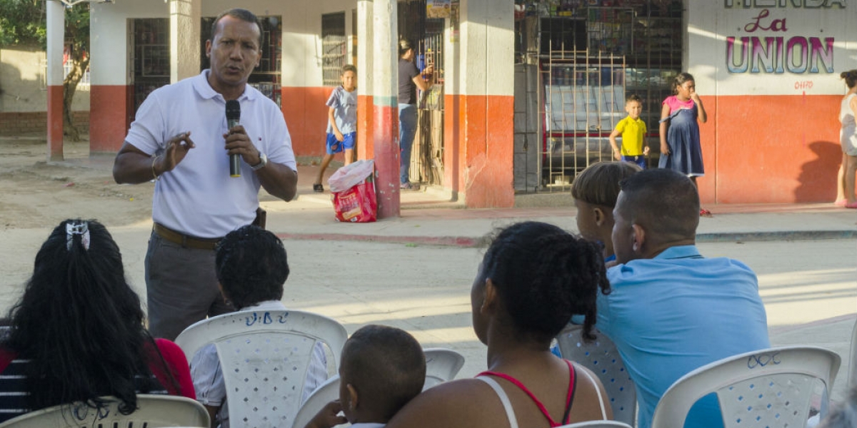 80 familias de Ondas del Caribe recibieron la escrituras públicas de su casas.