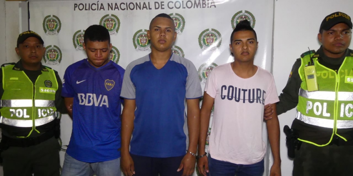Policía de Santa Marta. Los capturados Ricardo Daniel Villafañe González, José Enrique Herrera de Arco y Teobaldo Junior Villa Herrera.