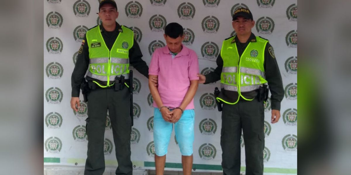 Policía Metropolitana de Santa Marta Pedro Antonio Camargo Linero, de 36 años, al parecer explotaba sexualmente a menores en Ciénaga.