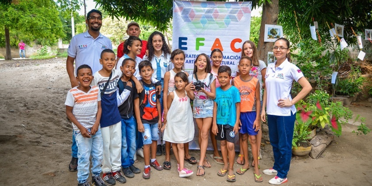 Alcaldía de Santa Marta Los niños de la Efac muestran sus trabajos en las galerías callejeras.