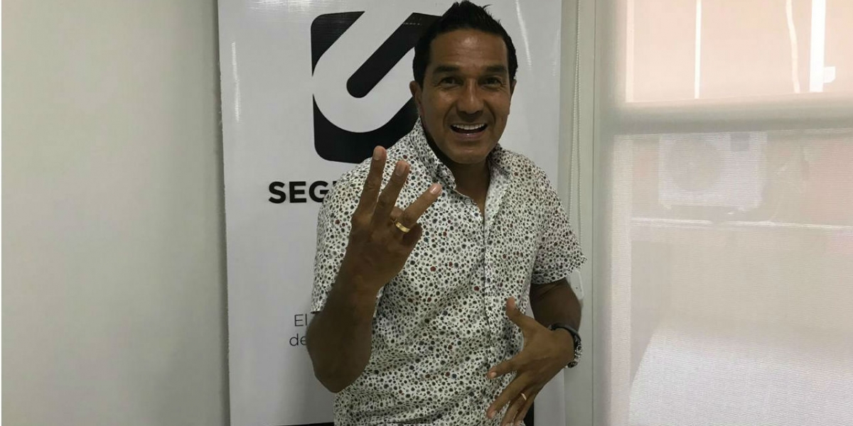Checo Acosta durante su visita a Seguimiento.co