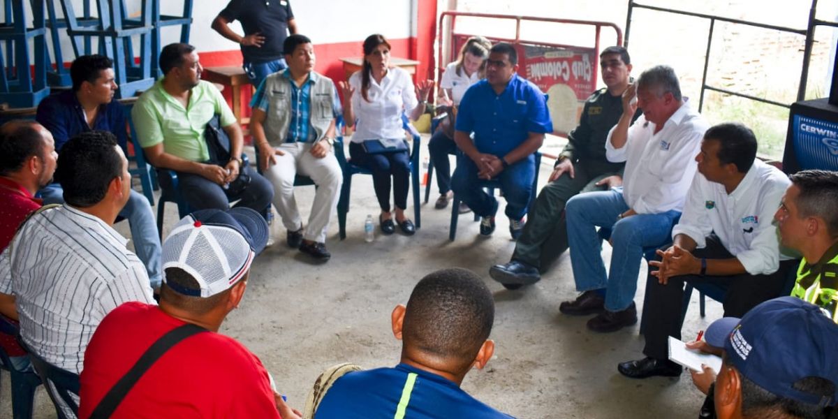 Gobernación del Magdalena Los pequeños transportadores se reunieron con la mandataria departamental y esperan una solución a su problemática.