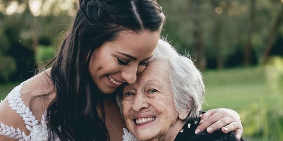 @marianapajon. Mariana Pajón y su abuela.