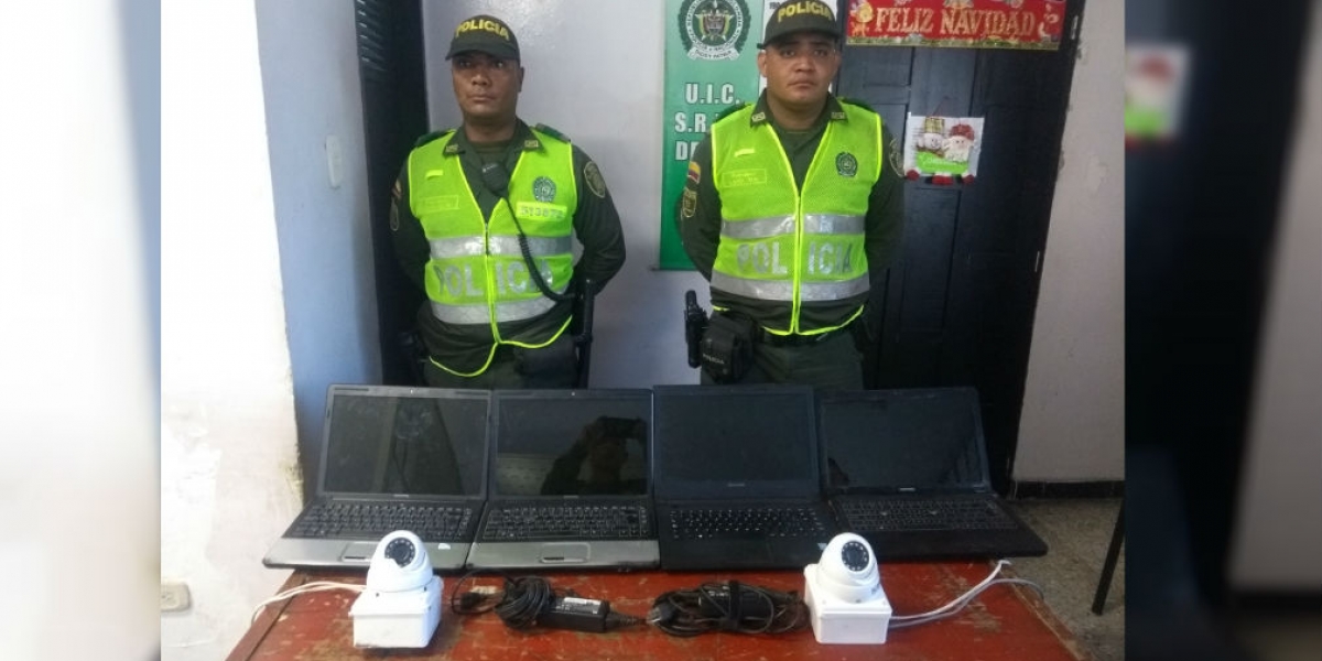 Policía de Santa Marta. Los amigos de lo ajeno se habían llevado 4 portátiles y dos cámaras seguridad.
