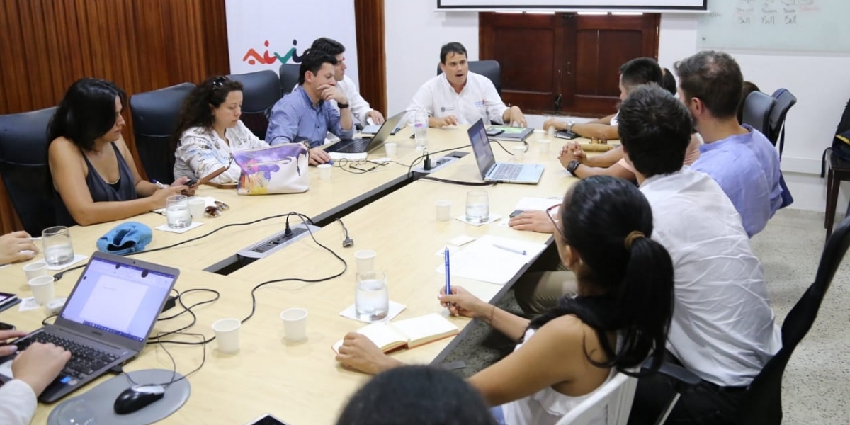 Gobernación del Magdalena La reunión de la formalización del proyecto contó con la asistencia de delegados del Gobierno Suizo y de la embajada de ese país en Colombia, , entre otros.