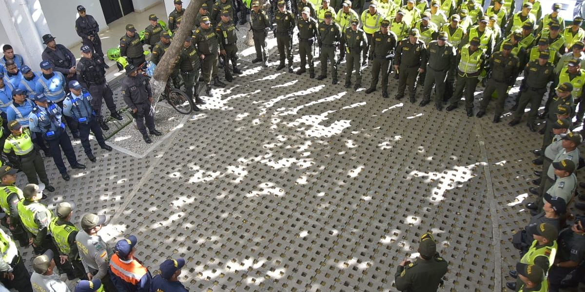 Alcaldía de Santa Marta. Un completo operativo realizan las autoridades de Santa Marta en Centro Histórico.