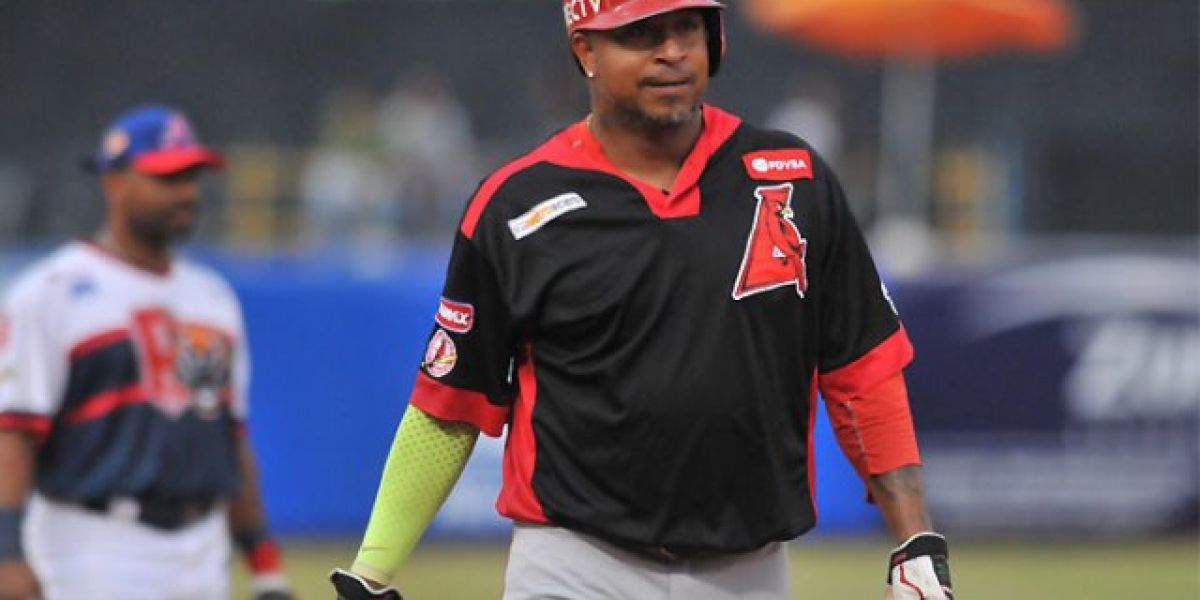 Cortesía Castillo, un incansable paleador en la pelota venezolana, bateaba para .265 e igualmente había remolcado 22 carreras para la causa crepuscular.