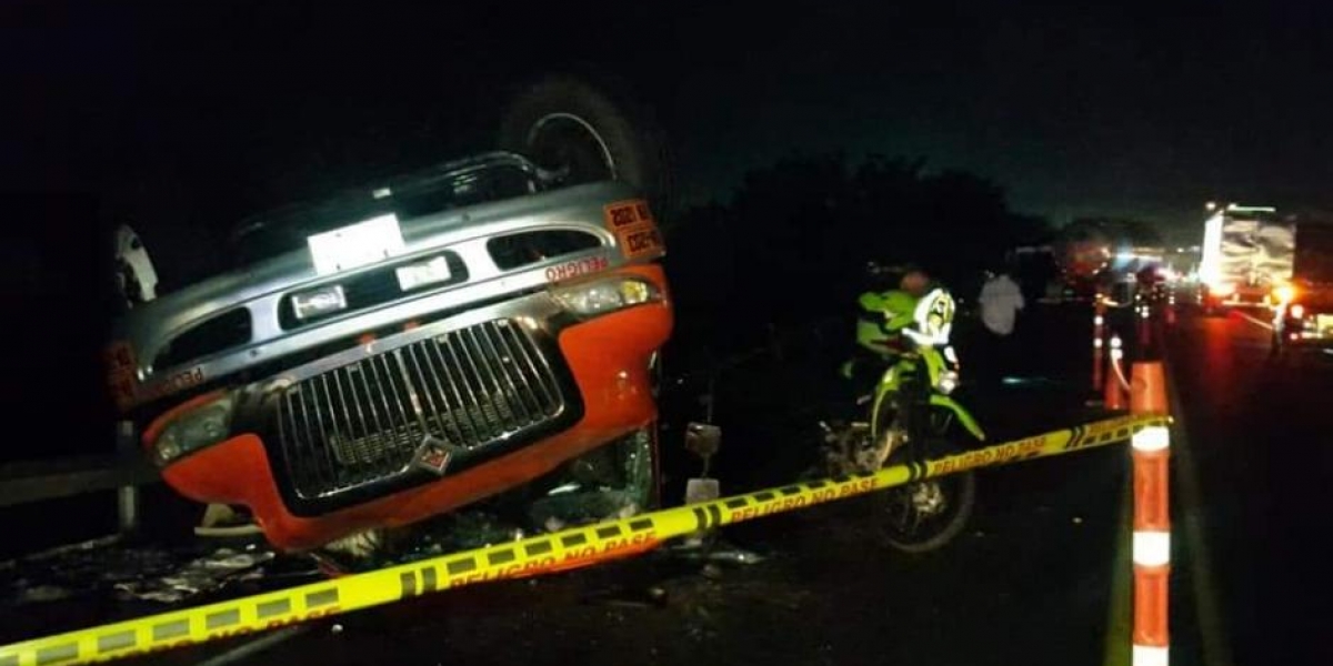El percance fue en el kilómetro 6 de la vía Barranquilla- Ciénaga-Barranquilla.