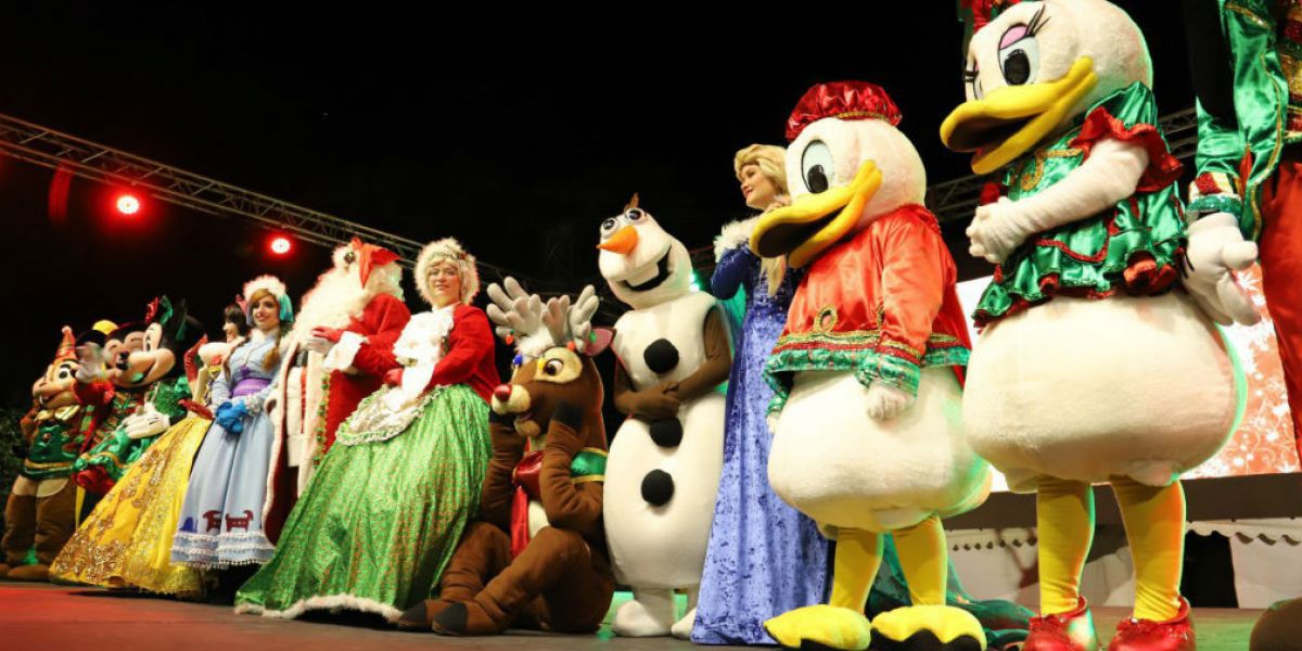 Alcaldía de Santa Marta 'Pequis y sus payasas' hicieron vivir el espíritu navideño en 9 mil niños de la ciudad.