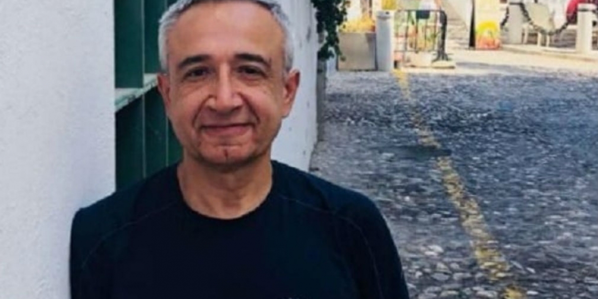 Facebook Ramazan Gençay, profesor extranjero hallado muerto