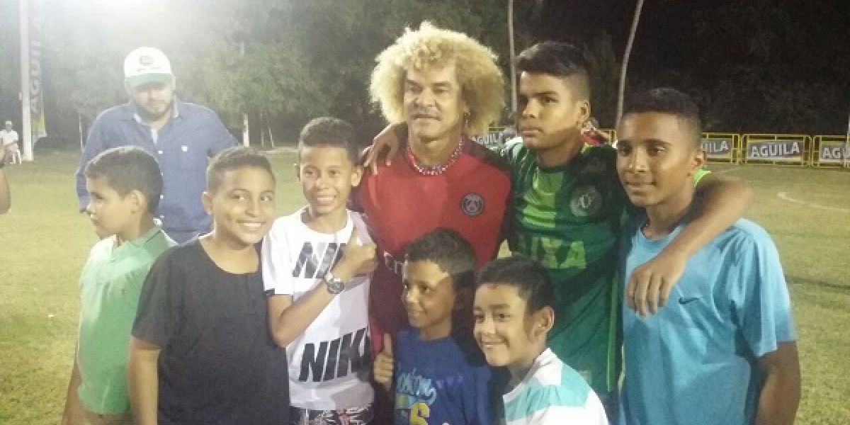 Cortesía 'El Pibe' lidera la constelación que actuará en el Country.