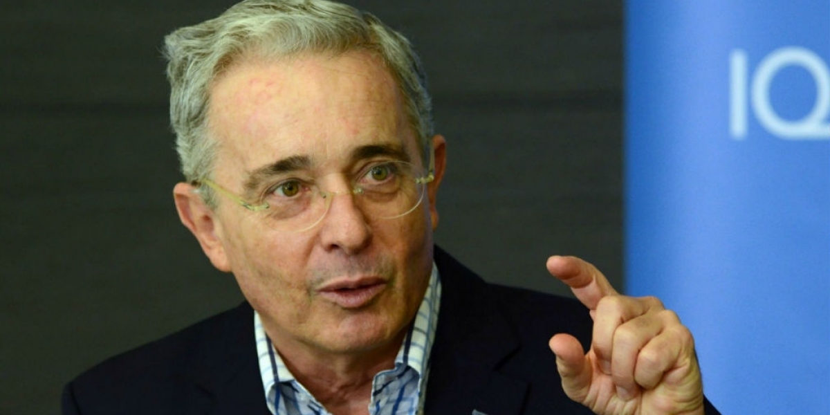 Zona Cero. Álvaro Uribe Vélez.