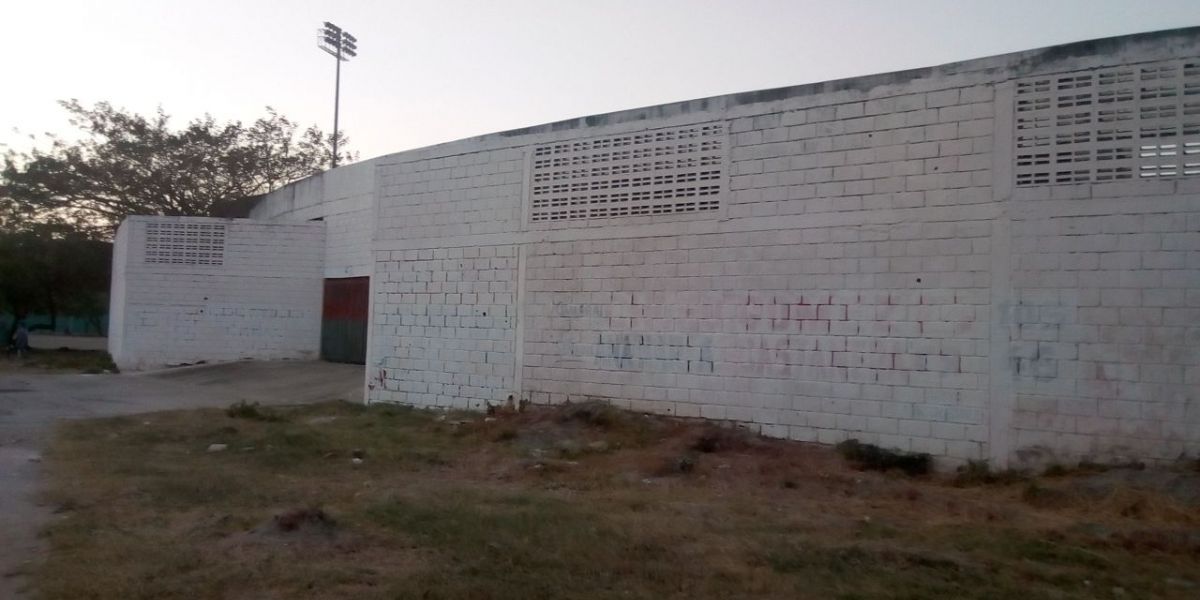 Seguimiento.co La publicidad fue desmontada por el distrito.