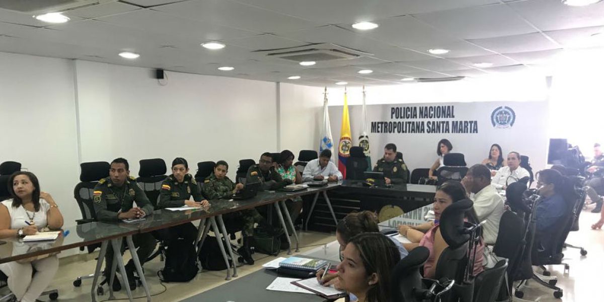 Oficina de Comunicaciones del Magdalena. El evento contó con la participación de la Policía Nacional, Secretaría de Salud Departamental, Defensoría del Pueblo y otras entidades.
