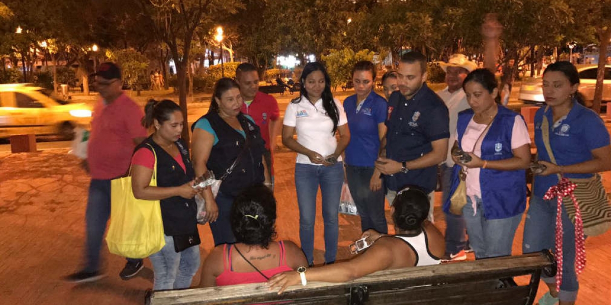 Alcaldía de Santa Marta. Una de las acciones es la entrega de preservativos.
