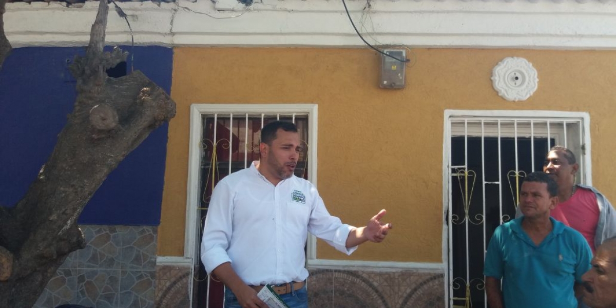 El candidato, oriundo de Barranquilla, visitó localidades del Magdalena para conocer de primera mano sus necesidades.