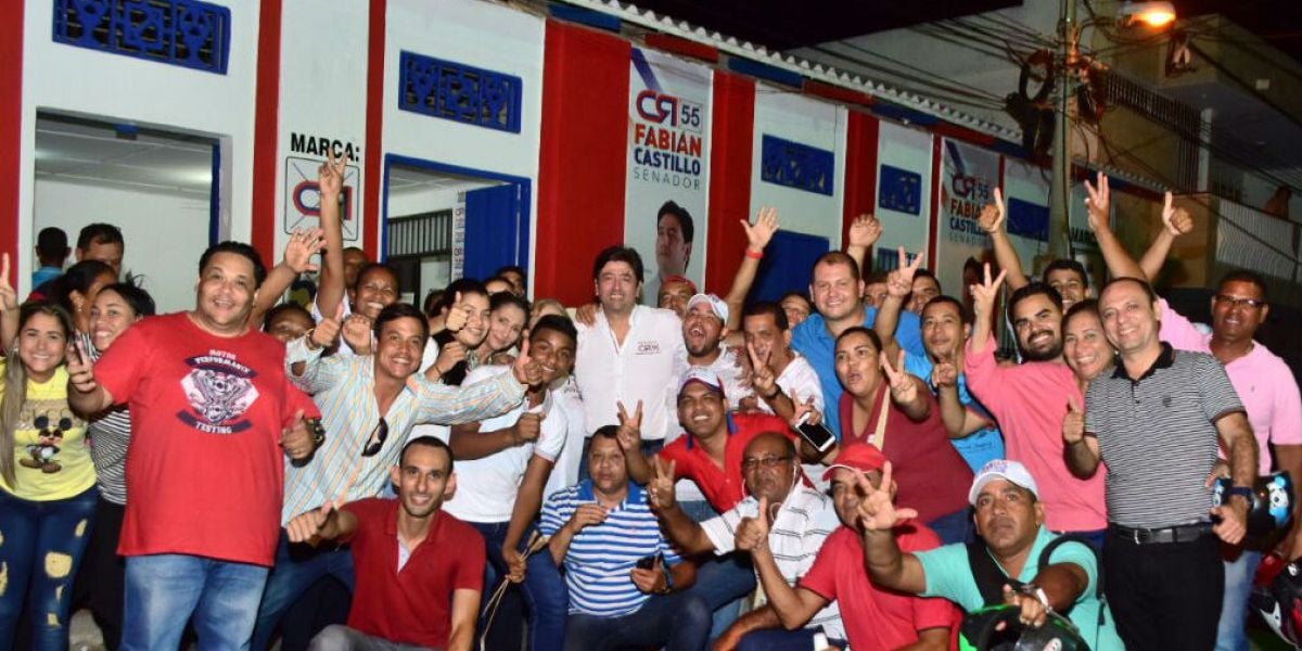 Prensa Fabián Castillo. Los cienagueros celebraron el triunfo de este hijo del Magdalena, quien alcanzó una votación destacada con el partido Cambio Radical.