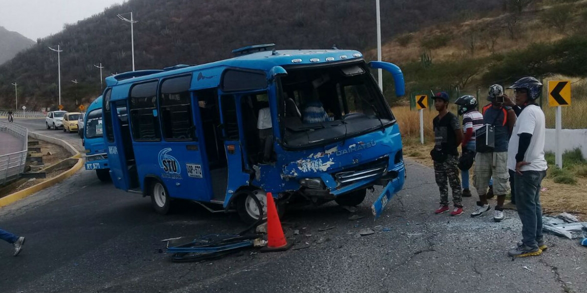 Cortesía. La buseta 465 perteneciente al Sistema de Trasporte Público de Santa Marta.