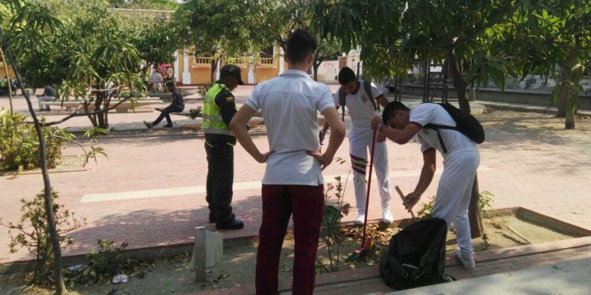 Este grupo trabaja para mejorar la imagen de la ciudad durante la temporada de Semana Santa