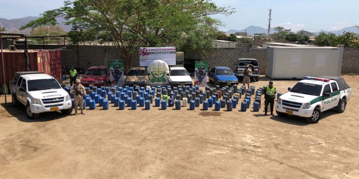 Polfa Santa Marta. Incautaron de 800 galones de combustible de procedencia extranjera.